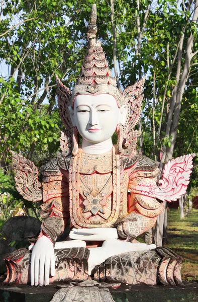 Estatua Piedra Vieja Buddha Complejo Del Templo Bodhi Taung Jardín —  Fotos de Stock