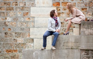 Dolgu, Paris'te Romantik Çift