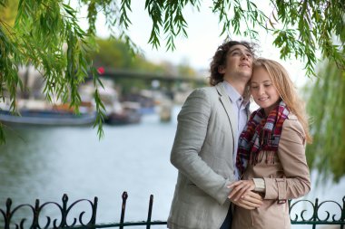 Romantik Çift bir tarih olan Paris, Bahar,