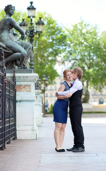 Romantic date in Paris — Stock Photo, Image