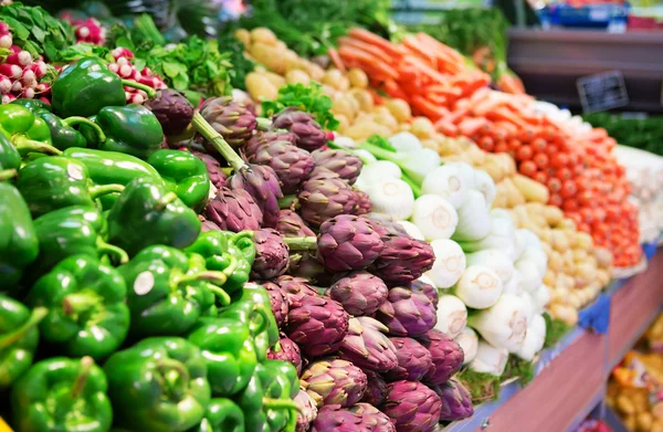 Fresh vegetables at market — Stock Photo, Image