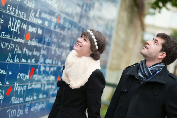 Couple near the I Love You wall in Paris — Stock Photo, Image