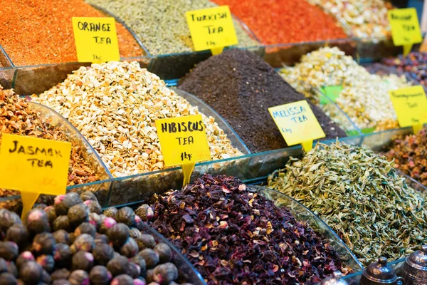 Różne rodzaje herbaty na Bazar Egipski — Zdjęcie stockowe