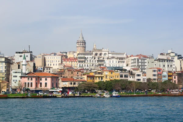 Panoráma Istanbulu přes Zlatý roh — Stock fotografie