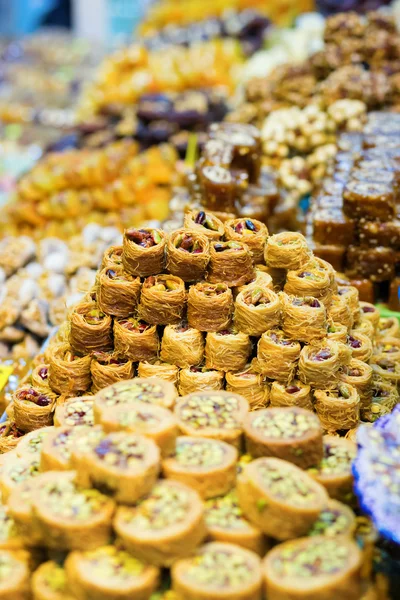 Turecká baklavu na spice trhu istanbul — Stock fotografie