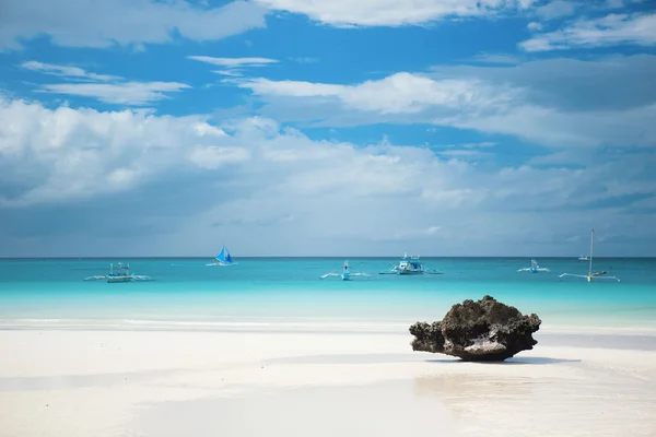 Doskonały biały piasek na plaży na wyspie boracay — Zdjęcie stockowe