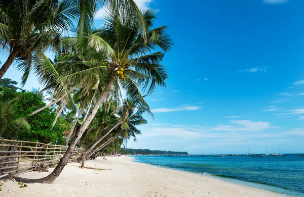 Playa de arena blanca perfecta en la isla de Boracay — Foto de Stock