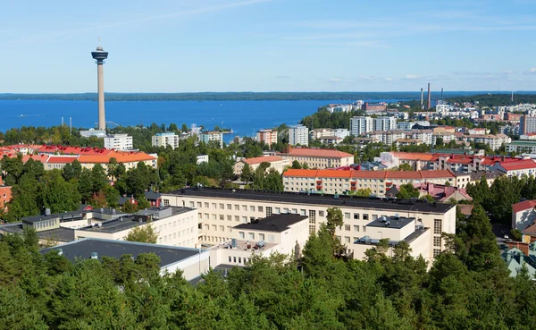 Tampere z věže pyynikki — Stock fotografie