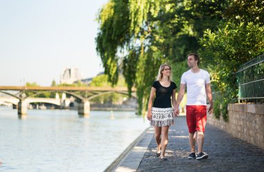 iki paris içinde kalma