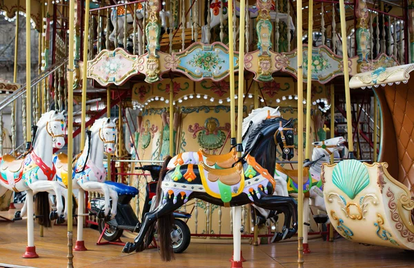 Traditional Parisian merry-go-round — Stock Photo, Image