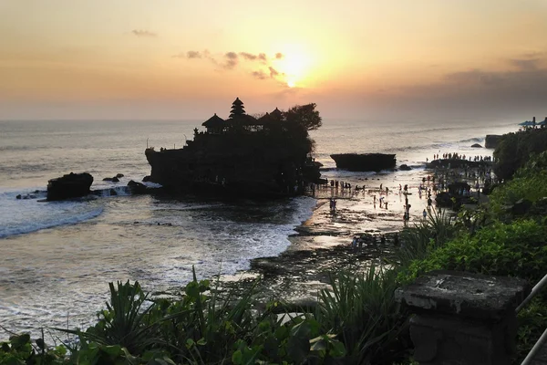 Pura Tanah Lot en Bali, Indonesia — Foto de Stock