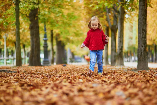 Adorable Preschooler Girl Walking Tuileries Garden Paris Fall Day Happy — Stock Photo, Image