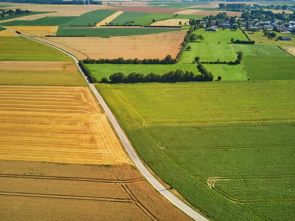 法国诺曼底绿地和黄地的场景无人驾驶飞机图像 — 图库照片