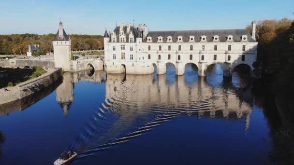 Vista Aérea Castelo Medieval Francês Chenonceau Seus Jardins Rio Cher — Vídeo de Stock