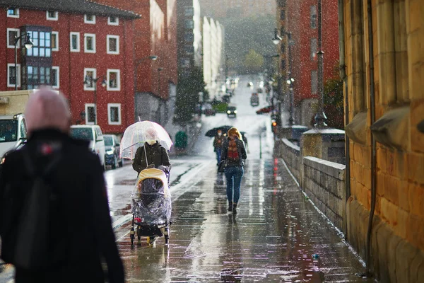 People Walking Rain Street Bilbao Basque Country Spain — Zdjęcie stockowe