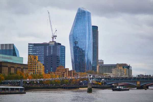 Scenic View London Skyline Foggy Fall Day — Foto Stock