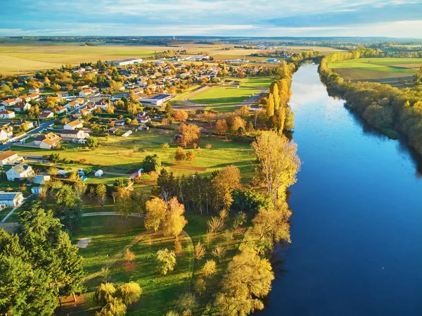 Vista Panorámica Del Bosque Otoñal Río Vienne Cerca Del Castillo —  Fotos de Stock