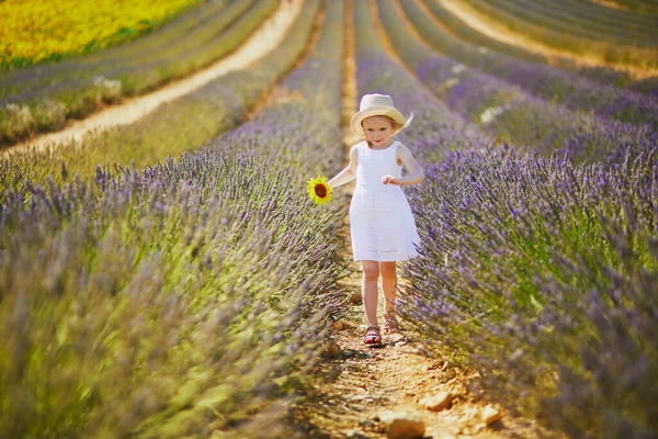 Adorable Year Old Girl White Dress Straw Hat Walking Rows — Stock fotografie