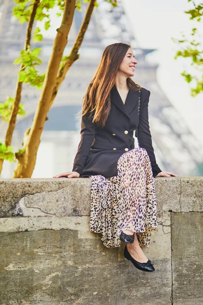 Young Woman Long Hair Paris France Beautiful Tourist Eiffel Tower — Stock Photo, Image