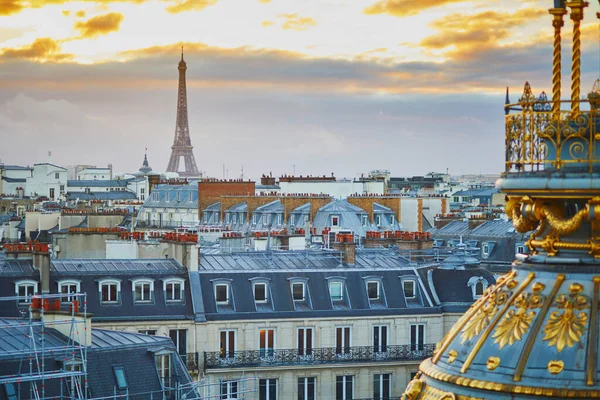 Lindos Skyline Parisiense Com Telhados Pôr Sol Colorido Dramático — Fotografia de Stock