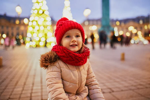 Happy Cheerful Preschooler Girl Red Hat Place Vendome Decorated Christmas — Stock Photo, Image