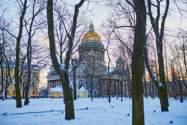 Widok Katedrę Izaaka Petersburgu Rosja Piękny Zimowy Dzień — Zdjęcie stockowe