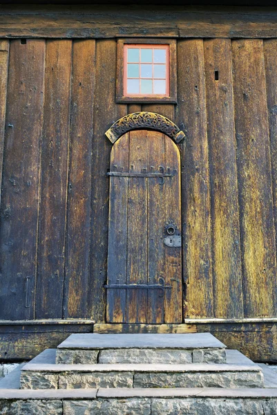 Starożytne drzwi. — Zdjęcie stockowe