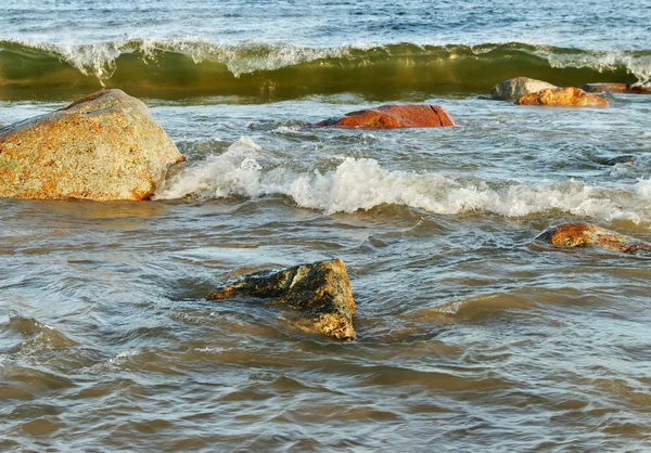 Onde in un mare . — Foto Stock