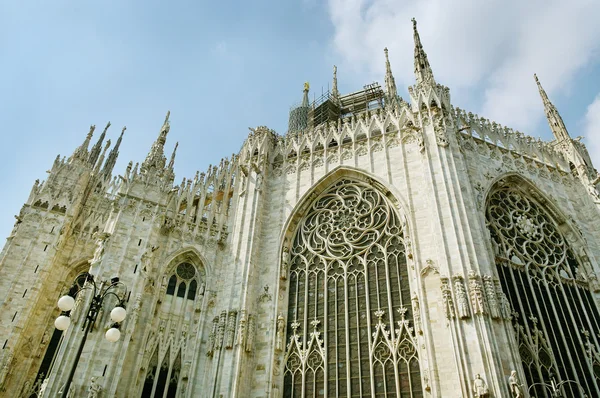 Cúpula catedral de Milão . — Fotografia de Stock