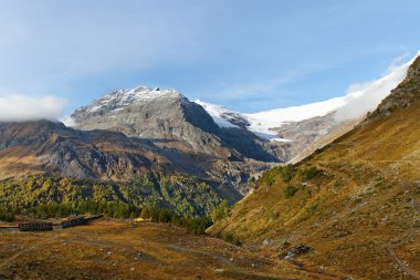 dağlarda çalışması.