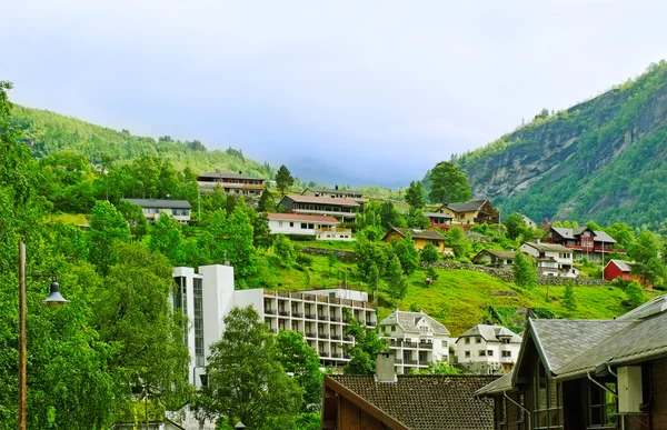 Campeggi sulle montagne . — Foto Stock