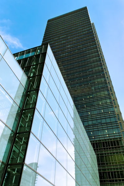 Canary wharf gökdelenler. — Stok fotoğraf