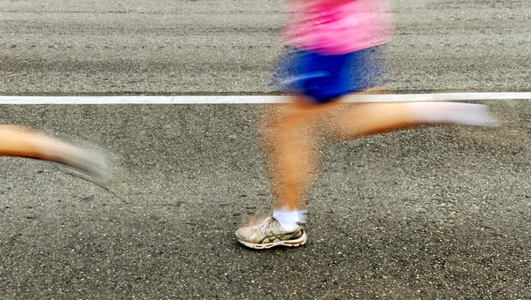 Gente che corre . — Foto Stock