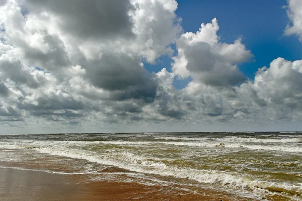 Stormachtige zee. — Stockfoto