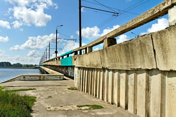 Island bridge in Riga. — Stock Photo, Image