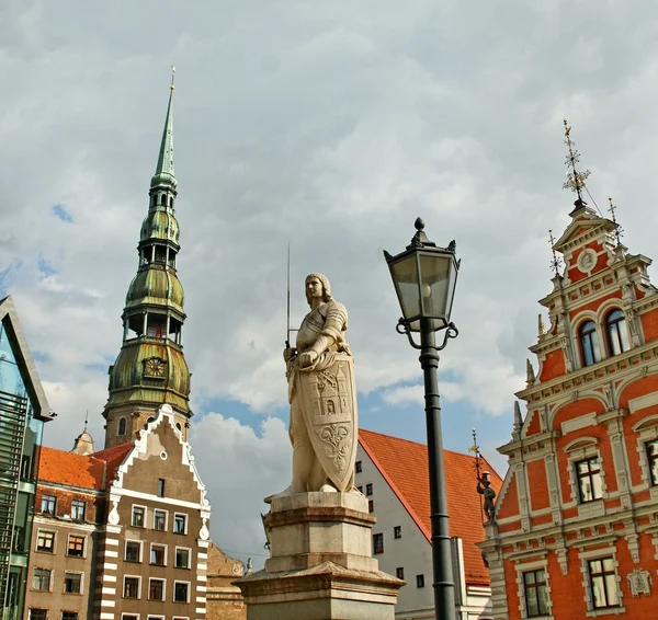 Het standbeeld van roland in riga, Letland. — Stockfoto