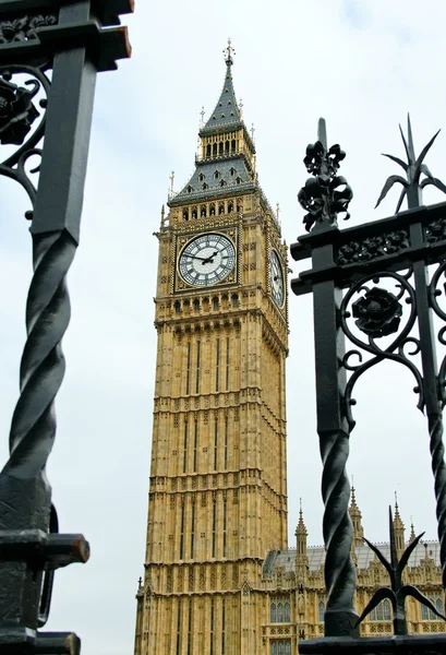 Big Ben in Westminster. — Stockfoto
