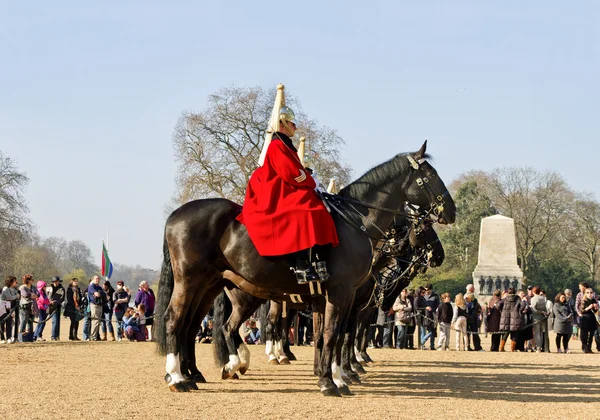 Królowa koni straży na służbie. — Zdjęcie stockowe