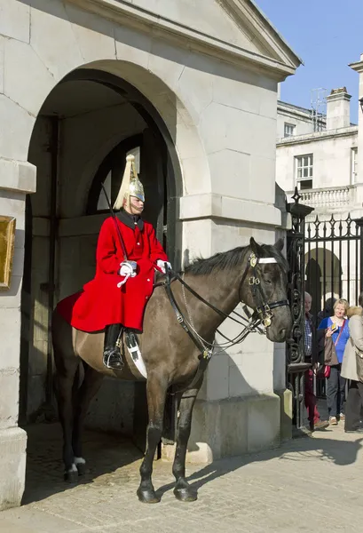 Dronningens Hestevakt på vakt. . – stockfoto