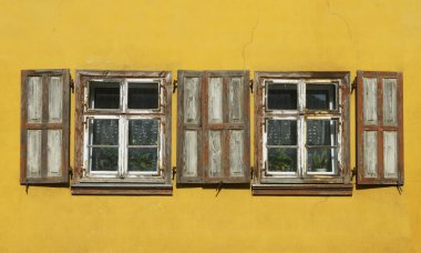 Eski pencere.
