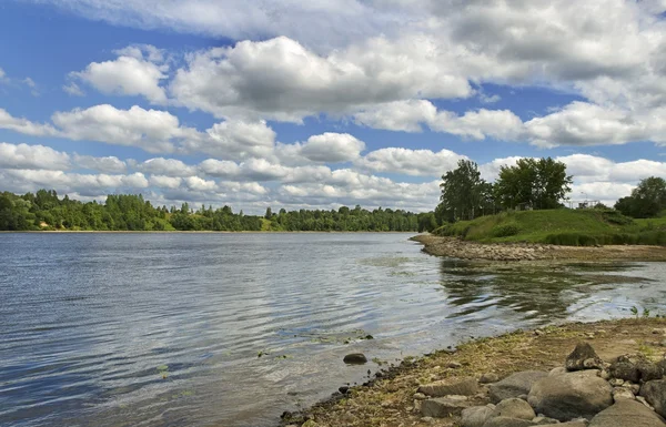 Blick auf den Fluss. — Stockfoto