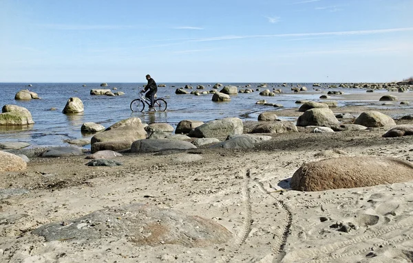 Bicicleta no mar . — Fotografia de Stock