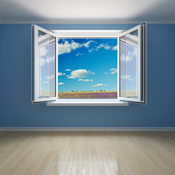 Внутренняя комната с открытым окном
