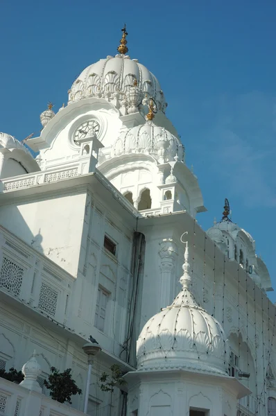 Beroemde religieuze bezienswaardigheid van punjab - gouden tempel, amritsar, india — Stockfoto