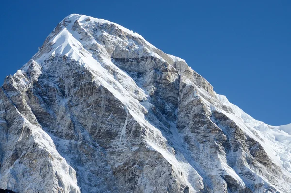 Cumbre de la montaña Kala Patthar - mejor punto para ver Mt. Everest, Nepal — Foto de Stock