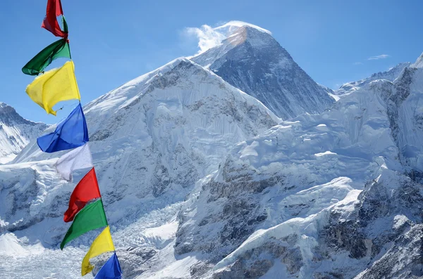 Vrcholu mount Everestu nebo chomolungma, pohled z kala patthar, Nepál, Himaláje — Stock fotografie