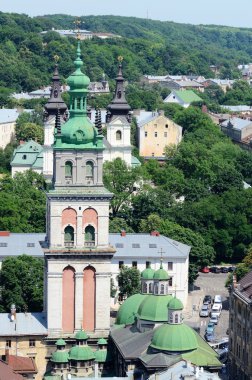 Dormition veya varsayım Kilisesi eski korniakt Kulesi, lviv, Ukrayna