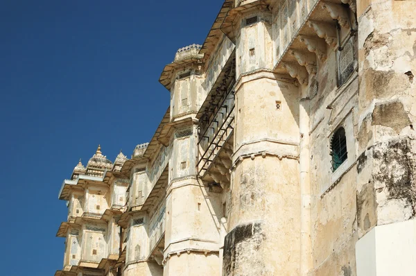 Walls of medieval city palace, in Udaipur,Rajasthan,India — Stock Photo, Image