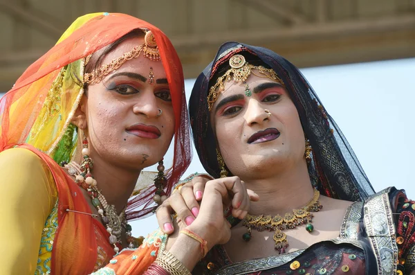 Hijras - heliga personer, så kallade "tredje kön" på pushkar camel fair, Indien — Stockfoto