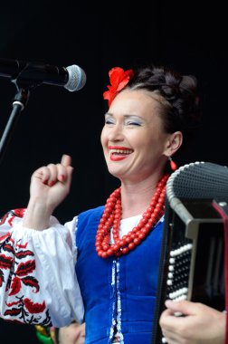 kadınların geleneksel kıyafetleri, kiev, Ukrayna Ukrayna şarkı